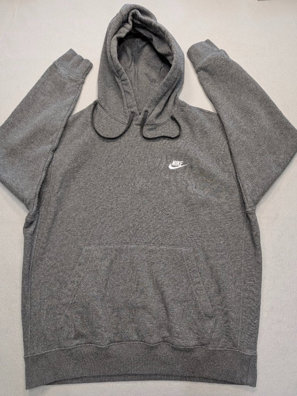 Nike Sportswear Club Fleece Gray Pullover Hoodie Men’s Large